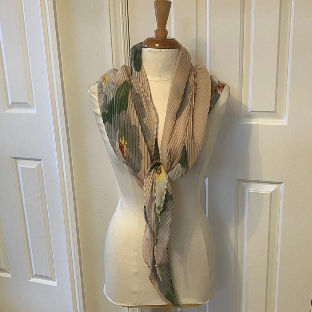 Cost Plus World Market Pleated Floral Scarf in Cream and Green